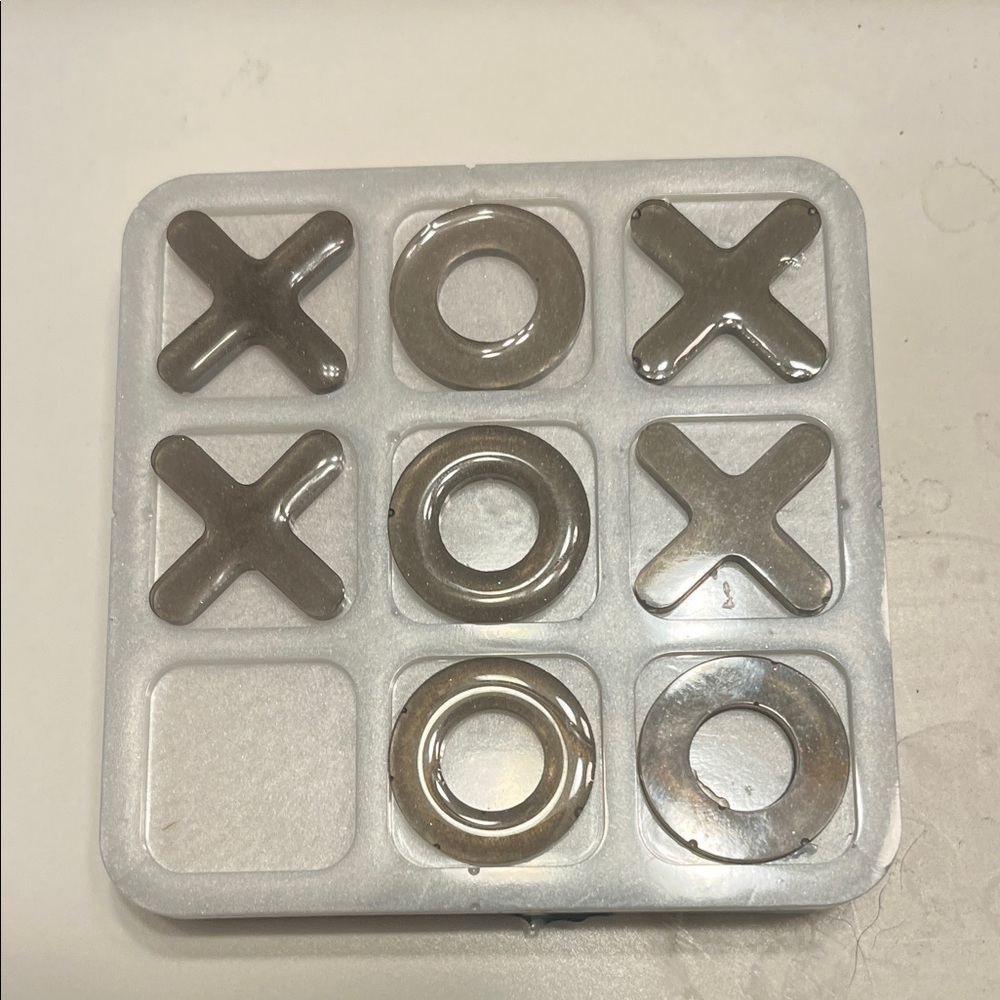 Handmade Travel Tic-Tac-Toe Game Set for Kids - Picture 4 of 4